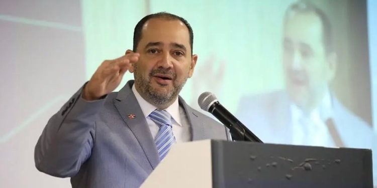 Lisandro Muñoz dice “Omar Fernández es un candidato madurado con carburo”