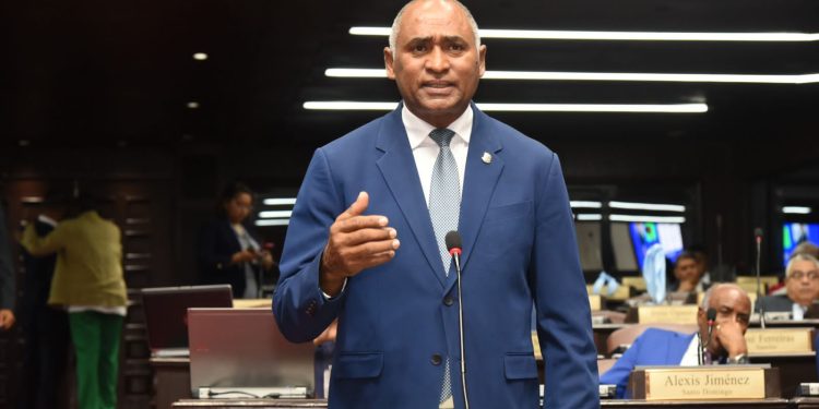 Diputados aaprueban proyecto de Ley que declara el municipio de Baní «Capital del Mango»